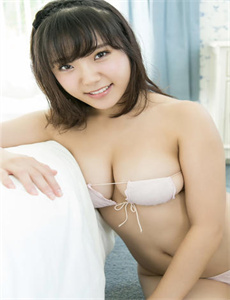 《免费看美女裸露无档网站-鬼骨场》