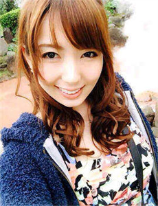 《楼梯间被H肉-杉崎晴香》